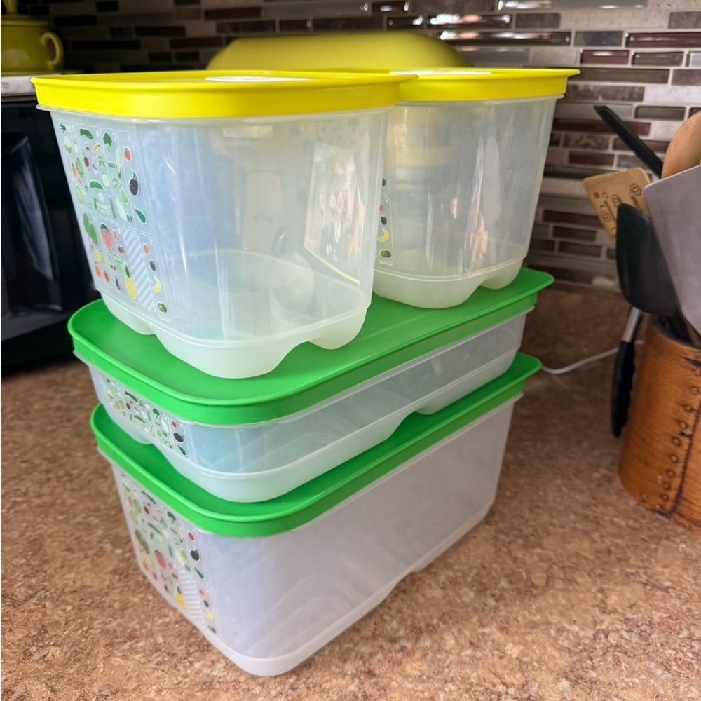 Tupperware Refrig Vegetable Storage Containers GUC